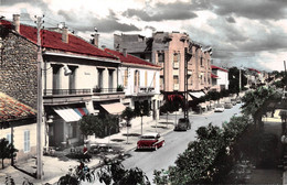 BATNA - Avenue De La République - Automobile, 2cv Citroën - Batna