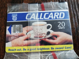 IRELAND /IERLANDE   CHIPCARD 20  UNITS   REACH OUT BE A GOOD NEIGHBOUR       MINT CARD IN WRAPPER   ** 4390** - Irlande