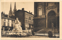 CLERMOND FERRAND : BOULEVARD DESAIX ET PREFECTURE - Clermont Ferrand