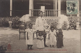 CPA Indochine Cochinchine 1799 Ex Cambodge Siem Reap Le Gouverneur Et Ses Enfants Dieulefils Hanoi Viet Nam - Cambodja