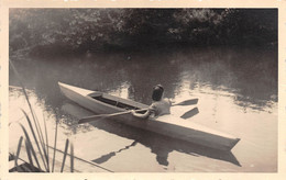 Carte Postale Photo AVIRON-CANOE KAYAK-BARQUE-BATEAU-SPORT- - Rowing