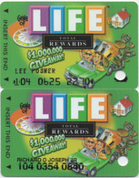 2 Cartes Casino : Total Rewards LIFE © 2002 (1 Embossed + 1 Printed) - Casino Cards