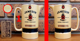 1 PETIT Pichet à WHISKY JAMESON Type 1 - Hauteur 117mm - Signature Rouge - Karaffen