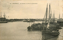 Bordeaux * La Garonne * En Face Les Quinconces * Bateaux Batellerie - Bordeaux