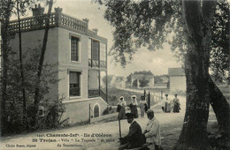 Ile D'oléron * St Trojan * Villa LA TOQUADE Et Route Du Sanatorium * Promeneurs - Ile D'Oléron