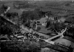 ACQUIGNY    ( EURE )   VUE AERIENNE - SUR LE CHATEAU ET L 'EURE - Acquigny