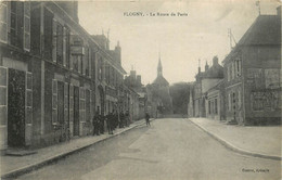 FLOGNY -  La Route De Paris. - Flogny La Chapelle