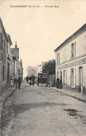 Elancourt         78         Grande  Rue. Hôtel. Calèche     (voir Scan) - Elancourt