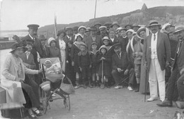 76-LE-TREPORT-CARTE-PHOTO- GROUPE DE PERSONNES - Le Treport