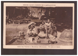 BURMA/ MYANMAR  Asile Des Vieilles à Mandalay. Toilette Et Repas Ca 1920 Postcard - Myanmar (Burma)
