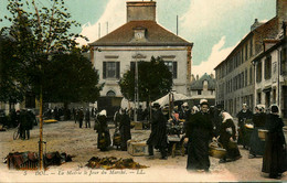 Dol De Bretagne * La Mairie , Un Jour De Marché * Cachet Hôpital Complémentaire - Dol De Bretagne