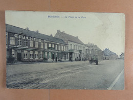 Mouscron La Place De La Gare - Moeskroen