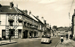 Dreux * Rue Du Bois Sabot * Hôtel Restaurant LE NORMANDY * Automobile Voiture Ancienne Cabriolet - Dreux