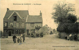 Le Horps * Environs De Lassay * Une Rue Du Village * Villageois - Lassay Les Chateaux