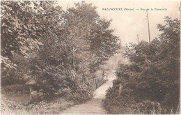 Dépt 51 - BAZANCOURT - Rue De La Passerelle - (G. Lapaille, Éditeur - G.-A. Deville, Phot., Bazancourt) - Bazancourt