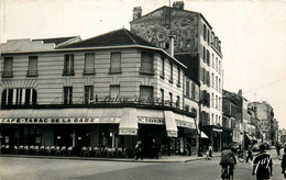 Courbevoie * Le Débit De Tabac De La Gare DAVAINE Propriétaire * Rue De Bezons - Courbevoie