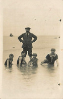 Baigneurs * Carte Photo * Bain De Mer , Maillot De Bain , Baigneuse * Mode - Mode