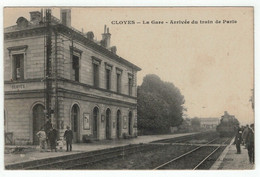 28 - CLOYES - La Gare - Arrivée Du Train De Paris. - Cloyes-sur-le-Loir