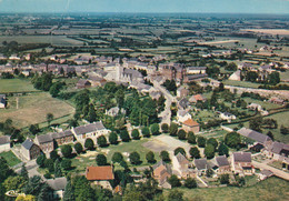 Momignies, Vue Arérienne, Place Des Arzillières (pk76332) - Momignies