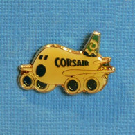 1 PIN'S //  ** CORSAIR INTERNATIONAL / Cie AÉRIENNE FRANÇAISE 1981 / BASÉE AÉROPORT DE PARIS-ORLY ** . (Corsair) - Avions