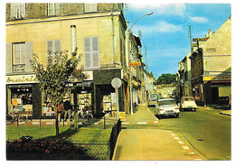 78 - MONTESSON - Rue Du Général Leclerc - Ed. PHOTOFRANCE - Citroën 2cv Renault R8 Kodak - Montesson