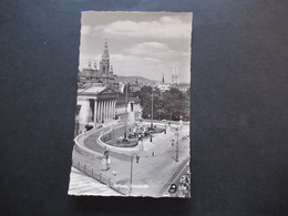 Österreich 1959 Echtfoto AK Wien Parlament, Rathaus, Vativkirche Verlag HDH Nach Zagreb Gesendet Freimarken Trachten - Vienna Center