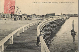 - Calvados -ref-G384- Courseulles Sur Mer - Vue Prise De La Jetée - - Courseulles-sur-Mer