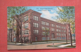 Union High School   Grand Rapids  Michigan > >  >    Ref 4591 - Grand Rapids