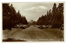 Ref 1442 - Raphael Tuck Postcard - Gardens Bonar Law College Berkhamsted - Hertfordshire - Herefordshire