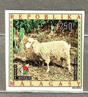 MADAGASCAR 1972 Fauna Mint Hinged Michel: 792 #6424 - Sin Clasificación