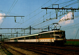 VIEUX TRAINS   BB9200  CPM - Eisenbahnen