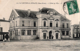 CPA   79   LA MOTHE SAINT-HERAYE---L'HOTEL DE VILLE - La Mothe Saint Heray