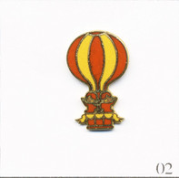 Pin's Transport - Montgolfière / Ballon Avec Des Enfants. Non Estampillé. EGF. T756-02 - Montgolfières