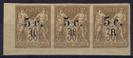 Reunion Yv Nr 7   MH/* Flz/ Charniere  1885  Bande De 3   Tache Mince/thin Spot - Unused Stamps