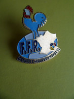 Pins Sport RUGBY COQ FFR GRENOBLE - Isere -  Coupe Du Monde 1991 - - Rugby