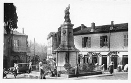 Algérie - MEDEA - Le Monument Aux Morts - Automobile - Medea