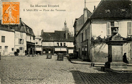 Saulieu * La Place Des Terreaux * épicerie Victor LEGER - Saulieu