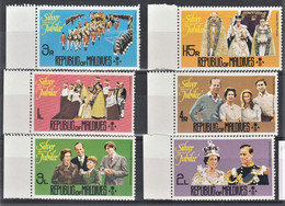 MALDIVE  1977  SILVER JUBILEE SG673/78 SET  MNH** - Maldives (1965-...)