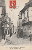 CHATEAUBRIANT. - Rue De Couëré. Au Fond, Chapelle De L'Hôpital. FABRIQUE D'ANGELIQUE YVON SOEURS. Carte RARE - Châteaubriant