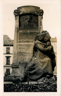 Colmar * Carte Photo * Monument Pour Jacques PREISS Député Protestataire Mort En Exil - Colmar