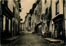 Eymoutiers * La Rue Grande - Eymoutiers