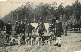 Fontainbleau * Chasse à Courre En Forêt * Un Relais * Vénerie - Fontainebleau