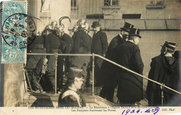 Paris * 7ème * Inventaires * La Resistance à L'église St Pierre Du Gros Cailloux * Pompiers Fracturant Les Portes - Arrondissement: 07