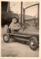 Voiture à Pédale Ancienne * Jouet Enfant * Jeu * Modèle De Course * Jeux Jouets * Photo Ancienne - Jeux Et Jouets