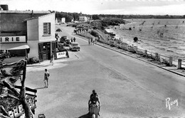 Tharon Plage * Le Remblai * Automobile Voiture Ancienne - Tharon-Plage