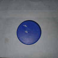 Capsules-(9)-Water Cap-plastic-blue-(lokking Out Side)-used - Soda