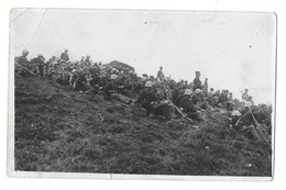 SOLDATS SUISSES EN PAUSE AVEC FUSIL - CARTE PHOTO MILITAIRE GUERRE - Oorlog 1939-45