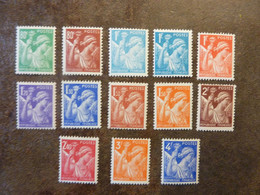 1945  Lot Type Iris  Très Bon état ** MNH - 1939-44 Iris