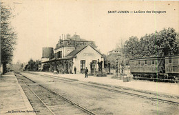 St Junien * La Gare Des Voyageurs * Ligne Chemin De Fer De Haute Vienne * Wagon - Saint Junien