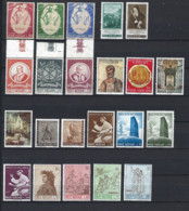 Vatican – Vaticono – Vaticaan - Small Lot Of Mint Stamps MNH (**) (Lot 434) - Sammlungen